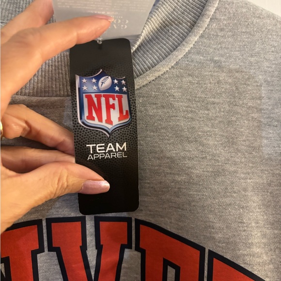 Woman’s Denver Broncos Gray Sweatshirt with Studded Sleeves Sz L - Picture 3 of 6